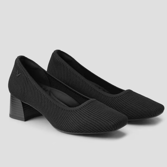 vivaia Shoes - Vivaia Melody Pro Black Square Toe Chunky Heels